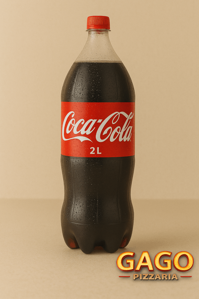 Garrafa de Coca-Cola 2 litros gelada servida na Gago Pizzaria em Osasco SP